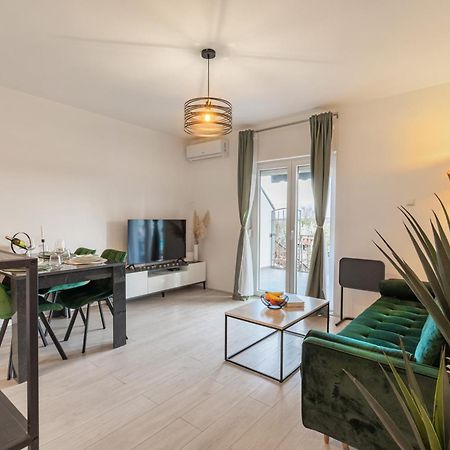 All'S Kingdom Apartment Rovinj Luaran gambar